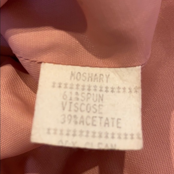 Beautiful salmon Moshary suit - Picture 3 of 5